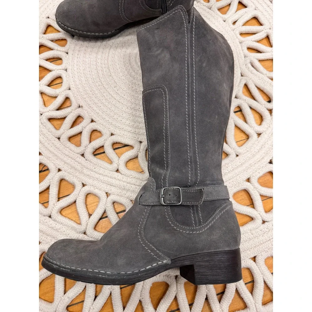 Clark's Gray‎ Suede Knee High Boots Women's Size 7.5 M Side Zip Buckle Detail